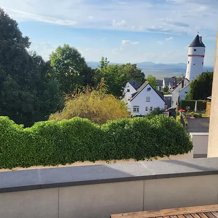 Maifeld-oase Mit Sauna Und Balkon アパート