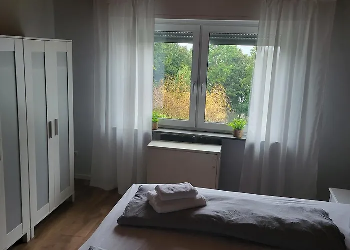 Mit Sauna Und Balkon